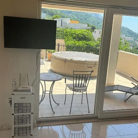 G.v. 1 Apartment *