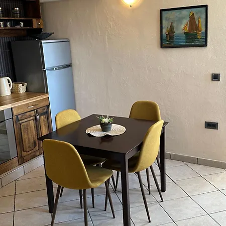 Apartment G.v. 1 *